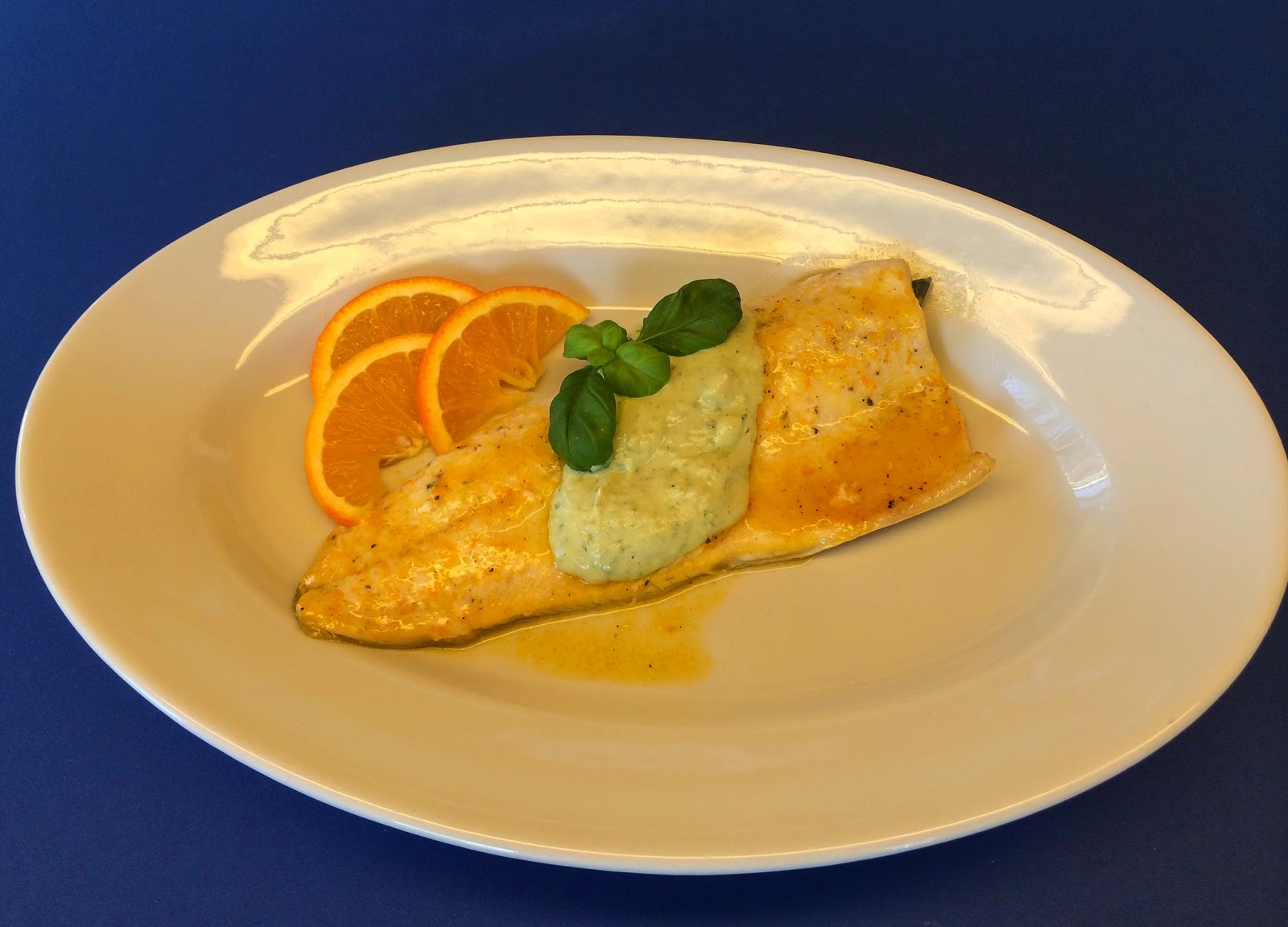 Kochdiele: Saiblingfilet mit Basilikumcreme Kochdiele: Saiblingfilet mit Basilikumcreme