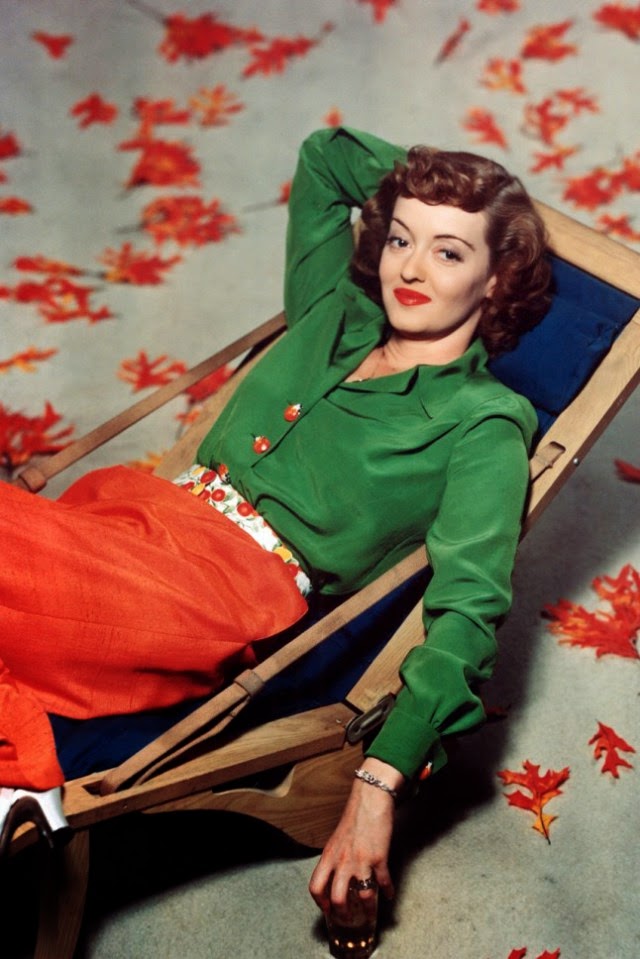 Stunning Photos Show the Fashion and Style Trends of 1940s - 69