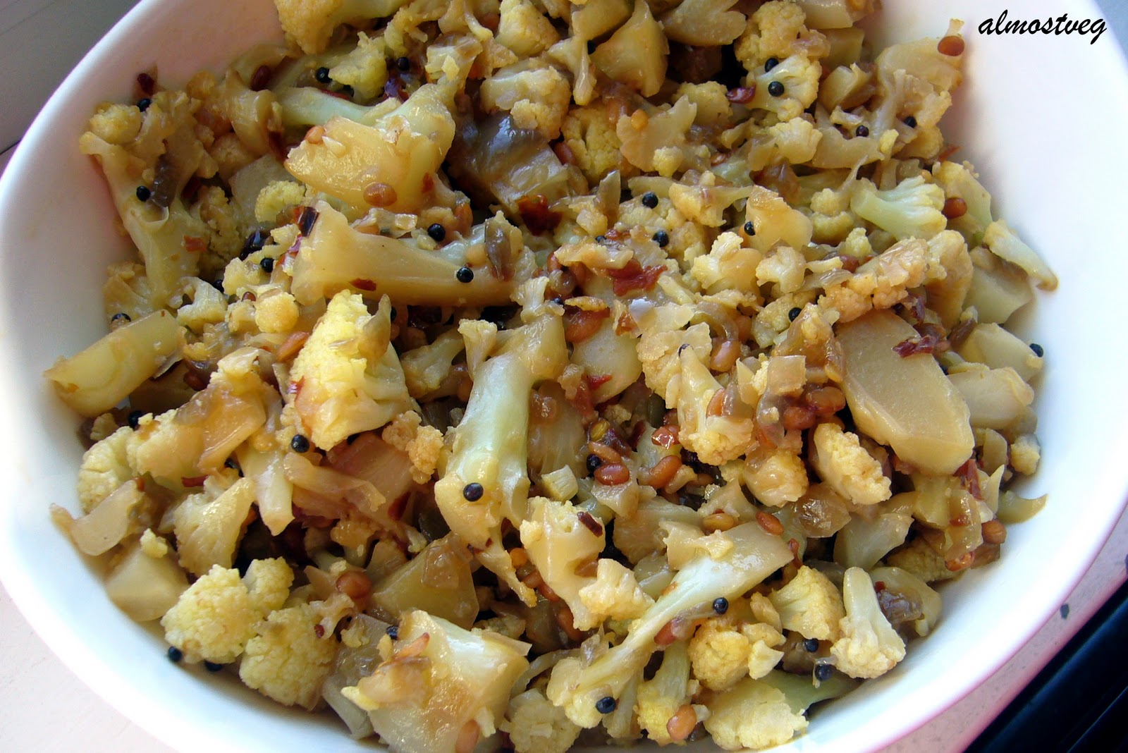 Stir fried cauliflower with onions