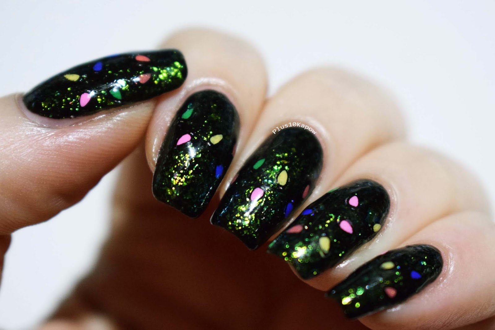 Plus10Kapow Christmas Lights Nails