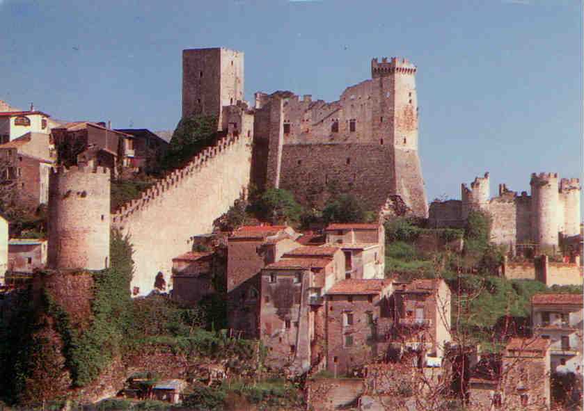 castelliere: Il castello di lunedì 12 giugno