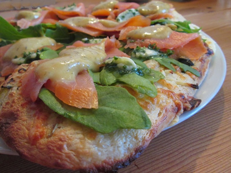 WaWü Kulinarische Quälereien: Räucherlachs-Pizza