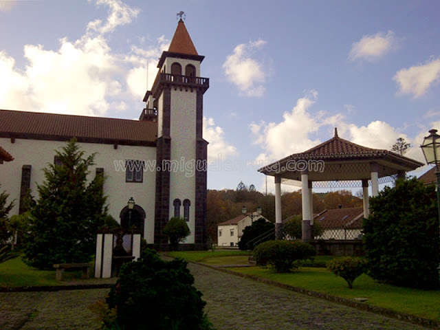 Furnas