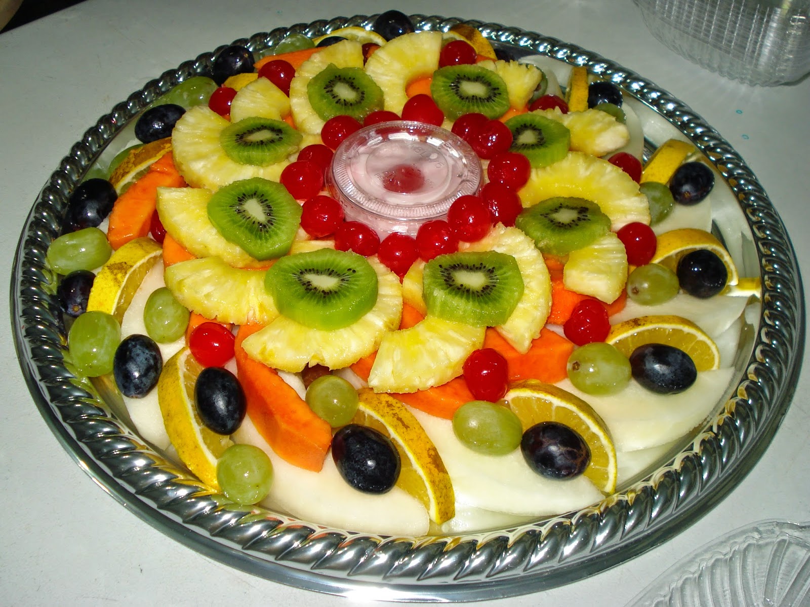 Edible Arrangements by FRUITABLES Creative Fruit Designs