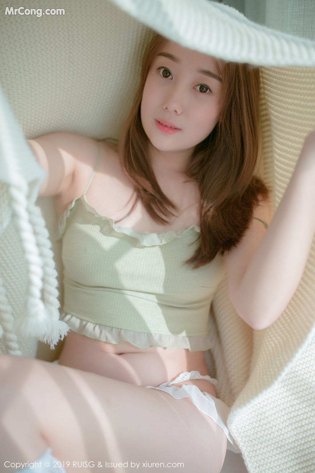 RuiSG Vol.080: 风衣 月 Lucy (47 photos)