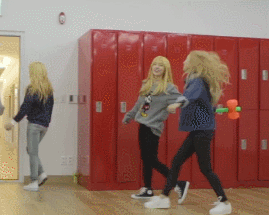 뒷정리 전문 아이돌 아이린.GIF