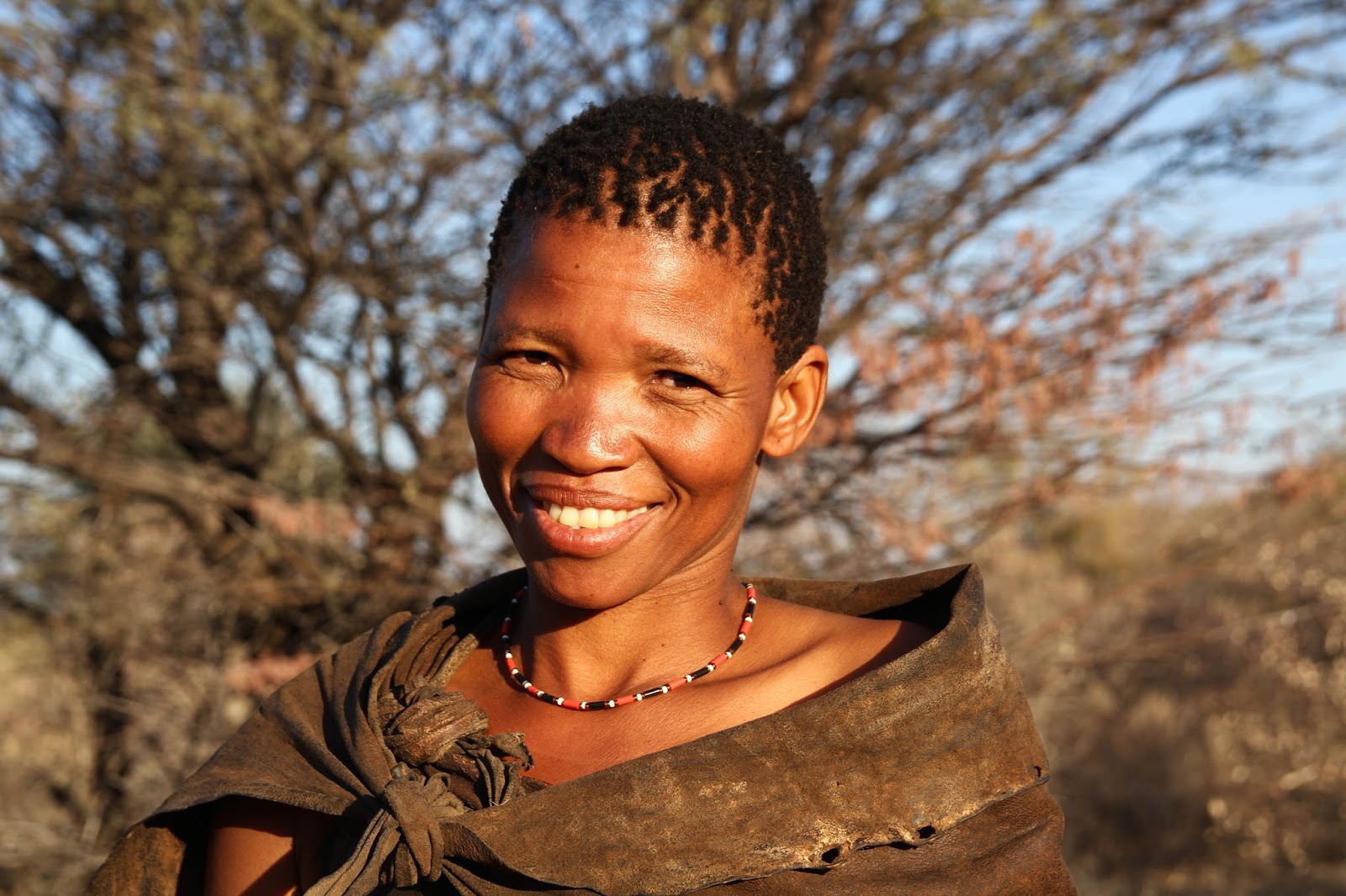 девушка негроидной расы. поль расам. индо средиземноморская европеоидная раса. негроидная раса раса. негроидная раса джейдон.