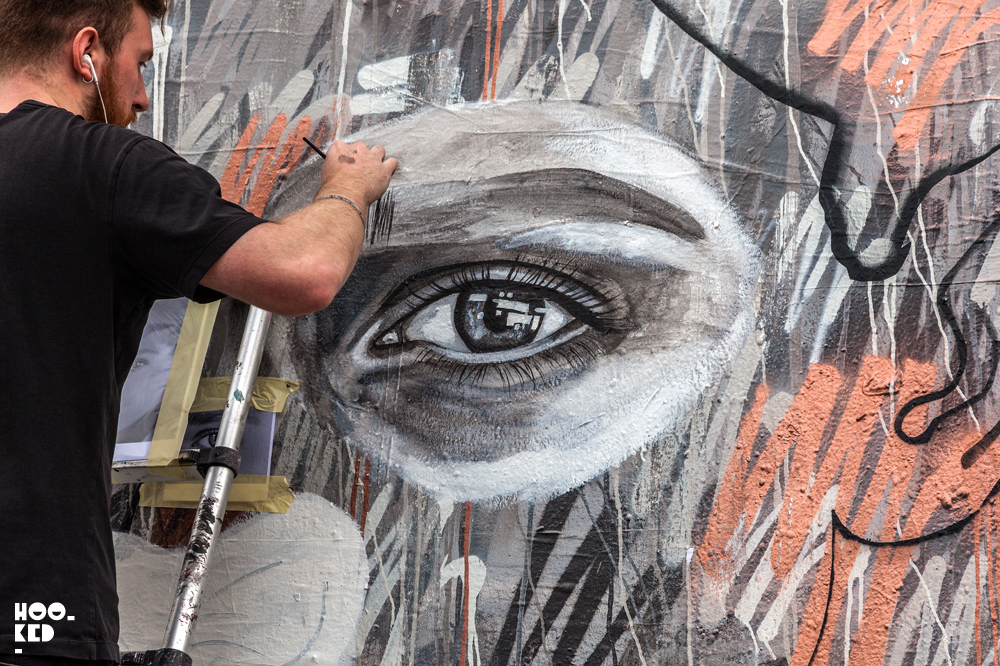 Impressive Fashion Portrait Murals by Street Artist AntCarver Impressive Fashion Portrait Murals by Street Artist AntCarver