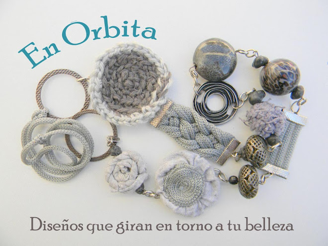 En Órbita by Dalia morena