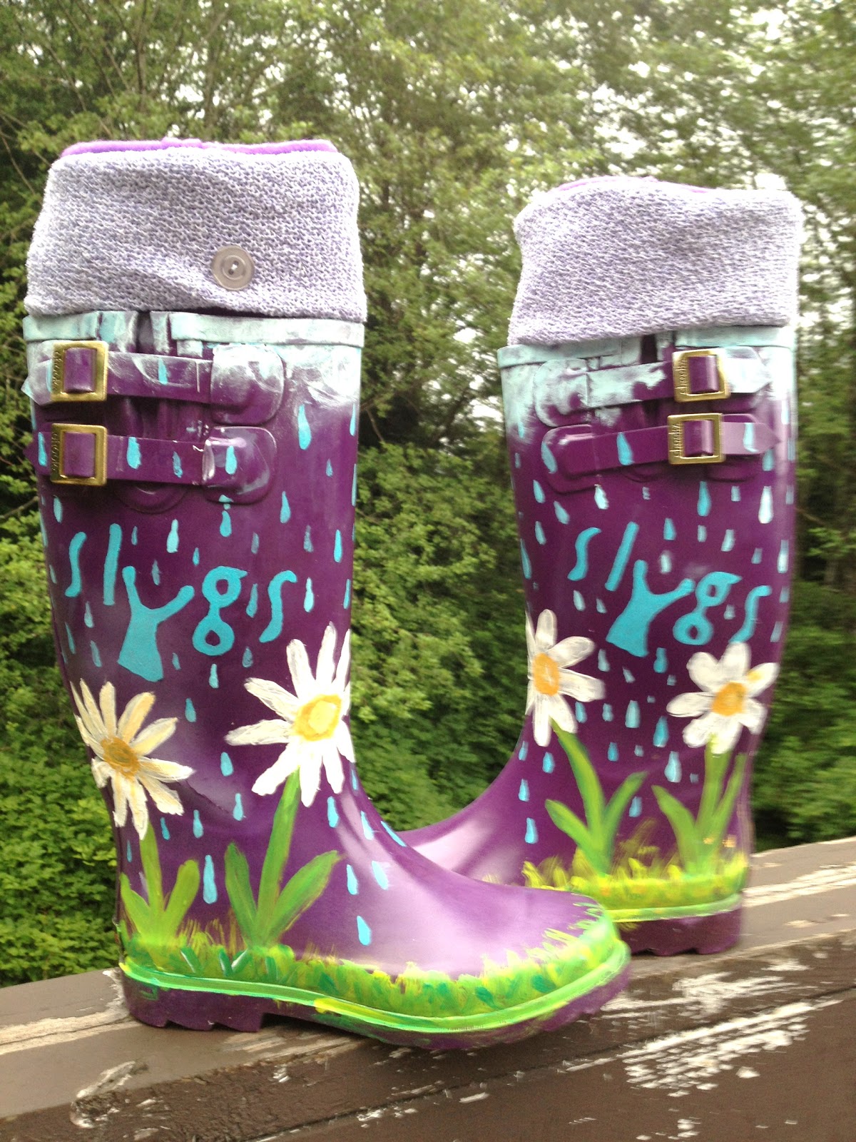 withtherain DIY Jazz Up Your Rain Boots With A Custom Paint Job!!