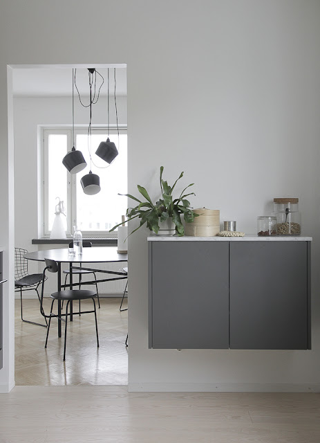 K R I S P I N T E R I O R Grey Kitchen