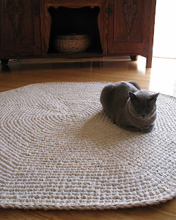 eclectic me: Calico Crochet Rug & Pattern.....