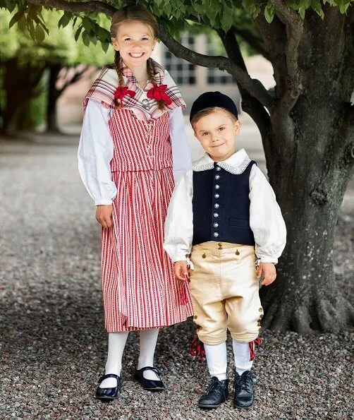 Crown Princess Victoria, Princess Estelle and Prince Oscar worn traditional clothing