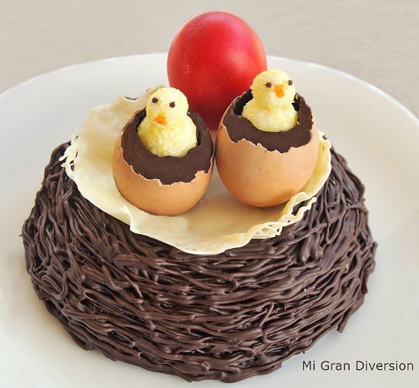 http://migrandiversion.blogspot.com.es/2012/03/mona-de-pascua-nido-de-chocolate-con.html
