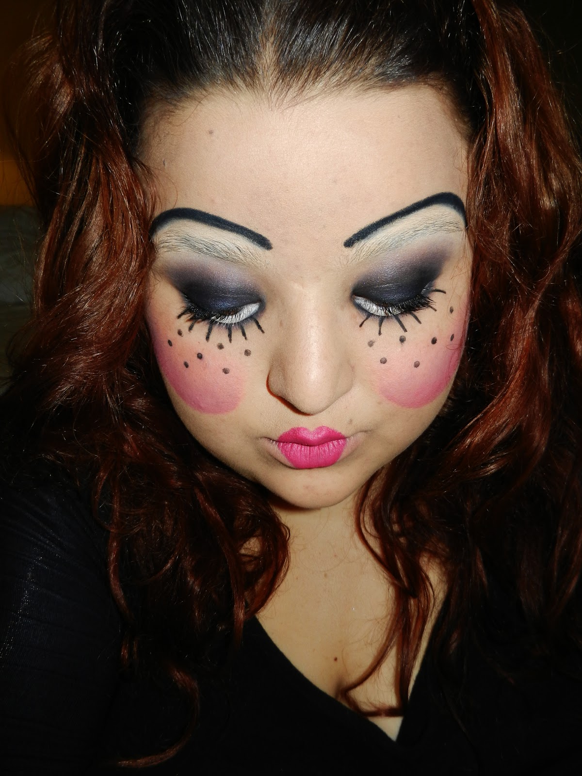 Rouge Attitude: (Creepy) Doll makeup