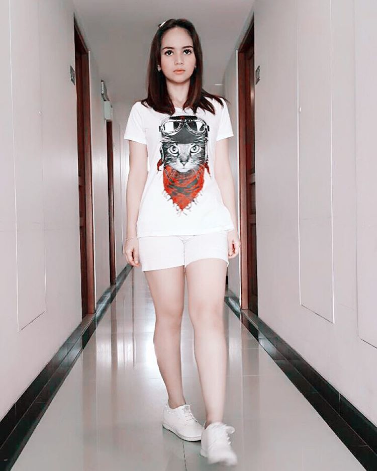 Koleksi Foto-foto Hot dan Seksi Angelica Simperler (2) | Naviri Magazine