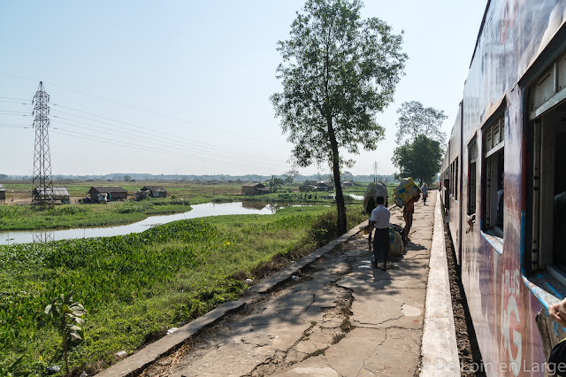 Circular train-Yangon-Myanmar-Birmanie