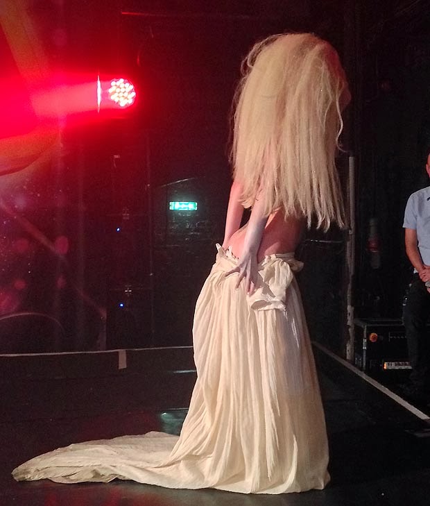 Amazing Stories Around The World Photos Lady Gaga Strips Fully Naked