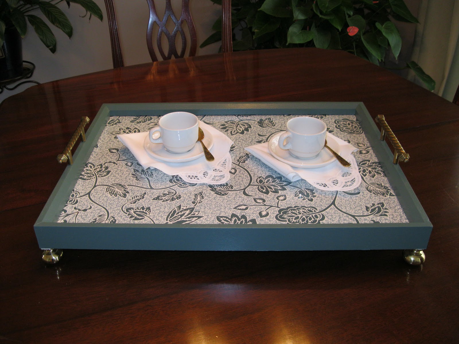 The Craft Tutor Make A Serving Tray From Picture Frame The Craft Tutor Make A Serving Tray From Picture Frame
