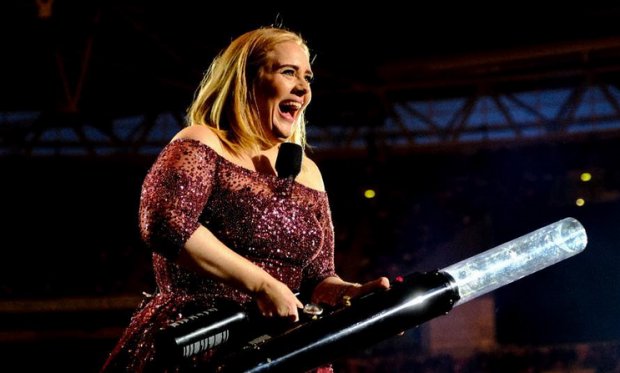 Adele lanzará su nuevo álbum de desamor a finales de año