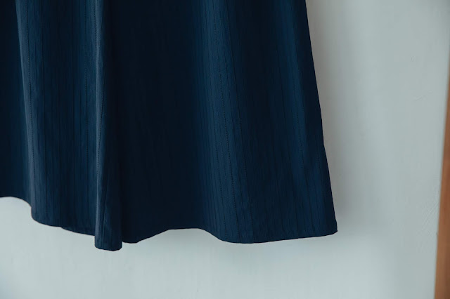 長頸鹿視角寬腳褲-琉璃藍