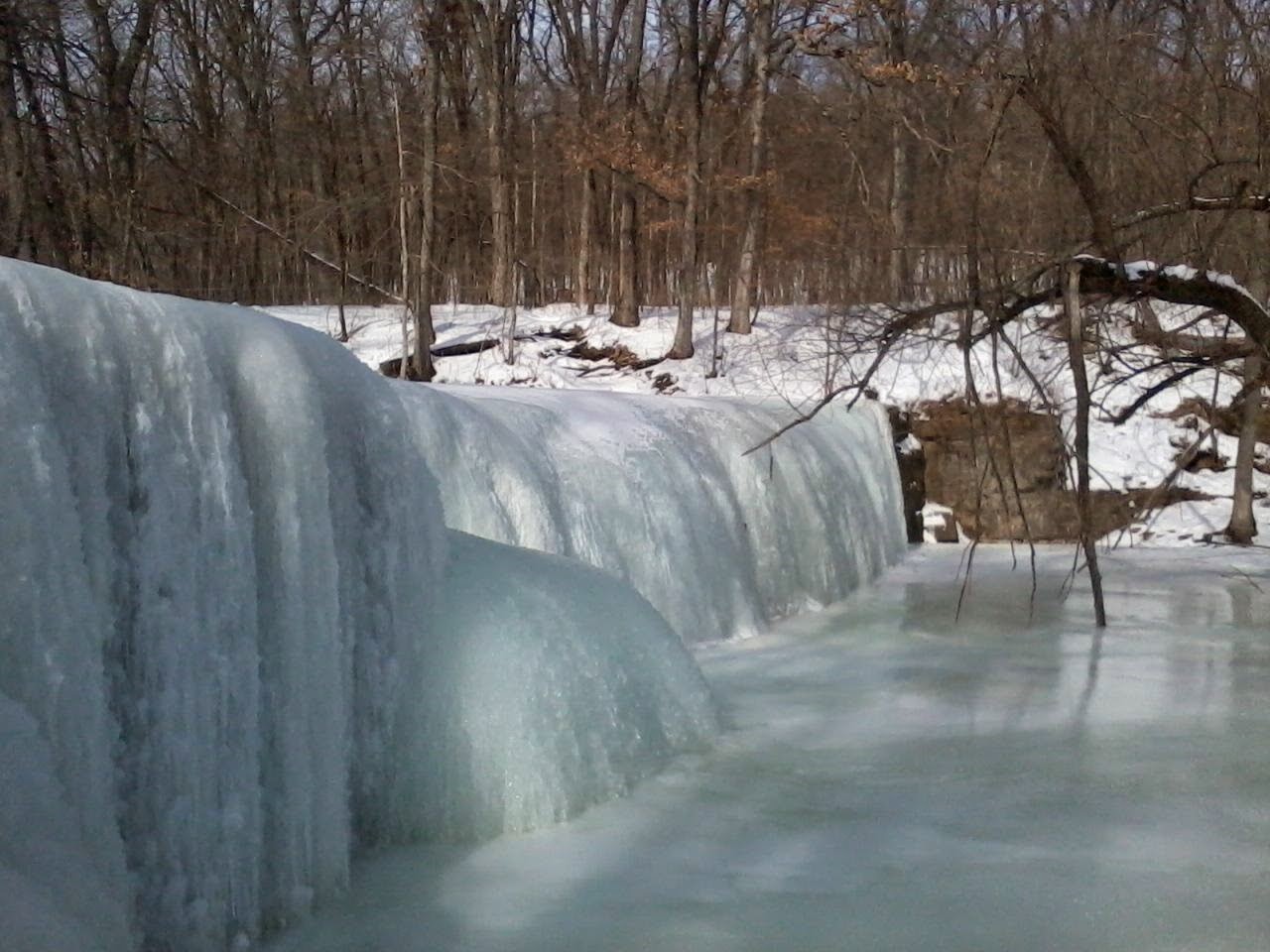 Nerstrand minnesota big woods frozen falls