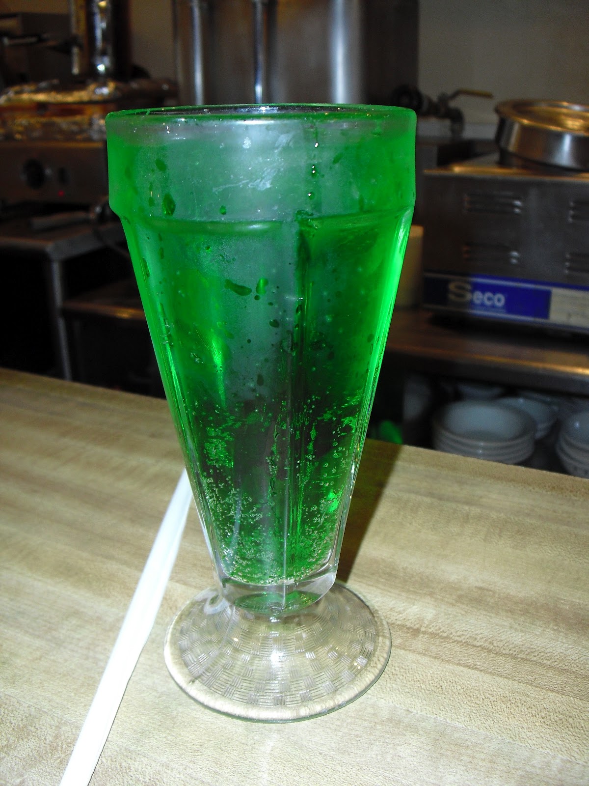 Stay on Route 6 Images of Moline, IL; A Growing Mississippi River US