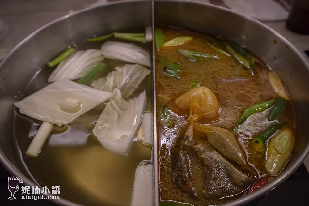 【東區美食】食徒麻辣火鍋。媲美鴉片讓人上癮的牛尾麻辣湯