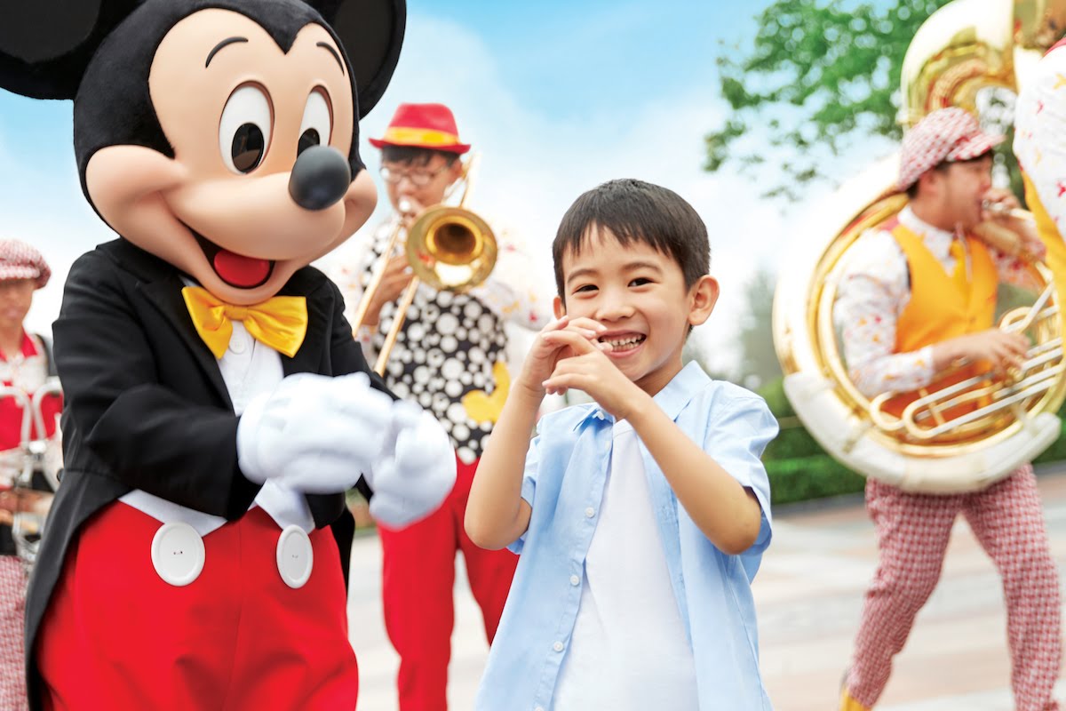 Shanghaî Disneyland Update: Mandarin Production of Disney's Broadway M...