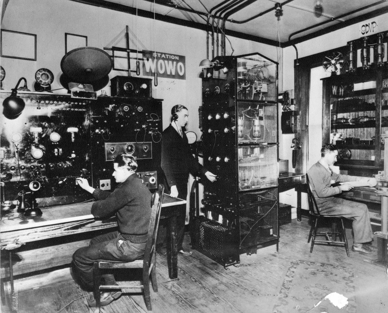 History Center Notes & Queries Early Radio in Fort Wayne