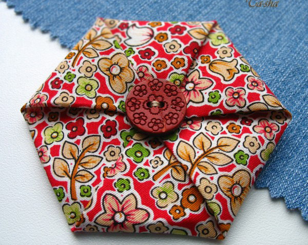 Making a Hexagon Brooch Tutorial without using sewing