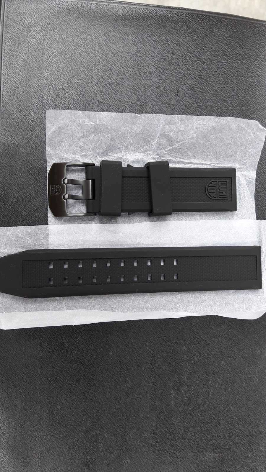 BAKUL JAM SOLD RUBBER STRAP LUMINOX ORIGINAL