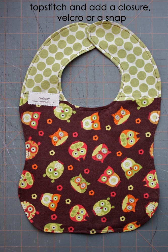 Zaaberry Scrappy Baby Bib Tutorial
