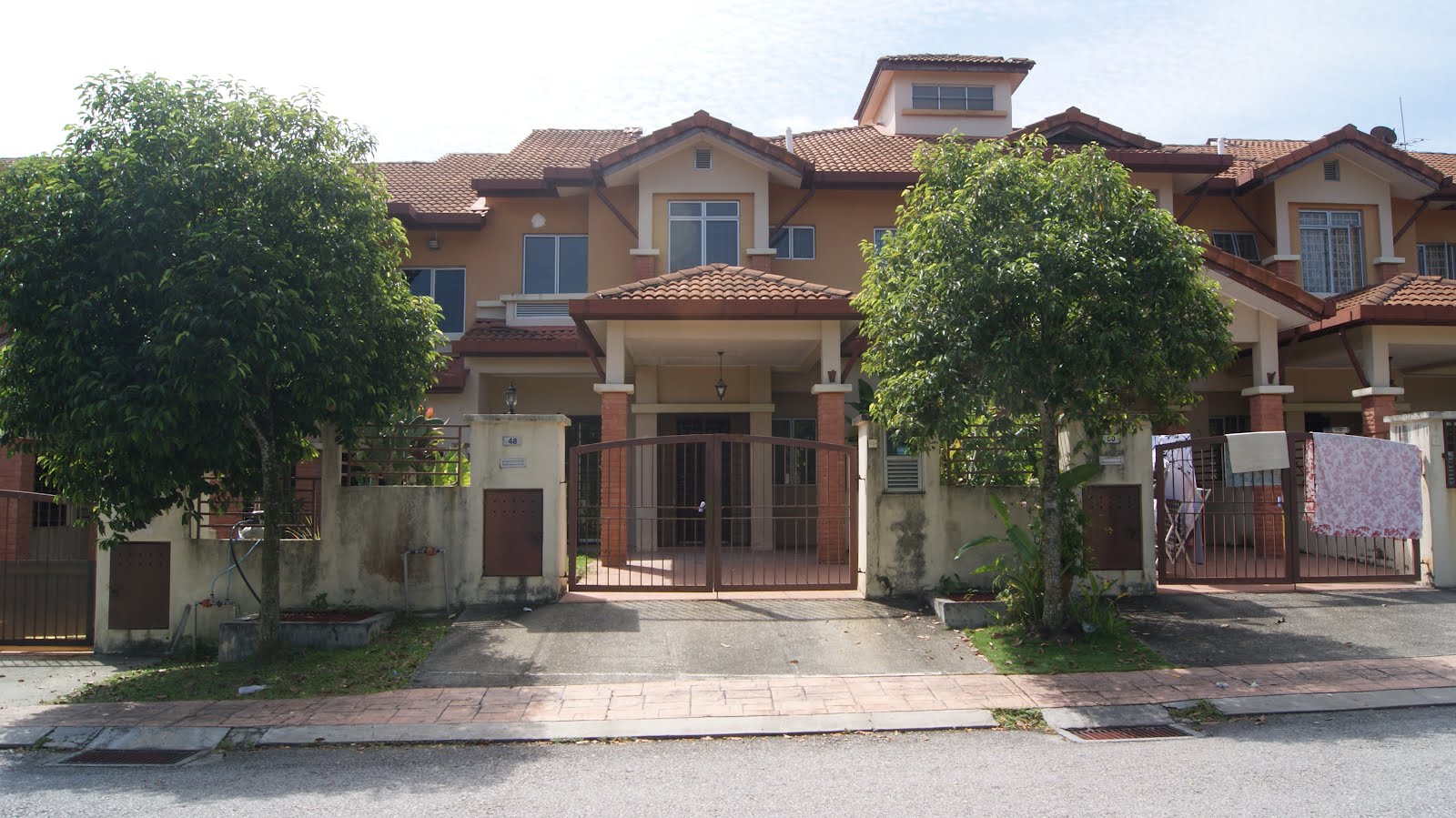 Bukit Subang U16 Double Storey Terrace House | FOR SALE