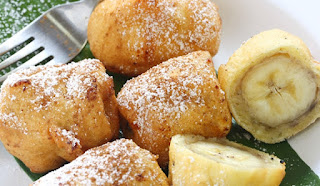 Banana Fritters- Best picnic foods! Love everything on this list! yum!