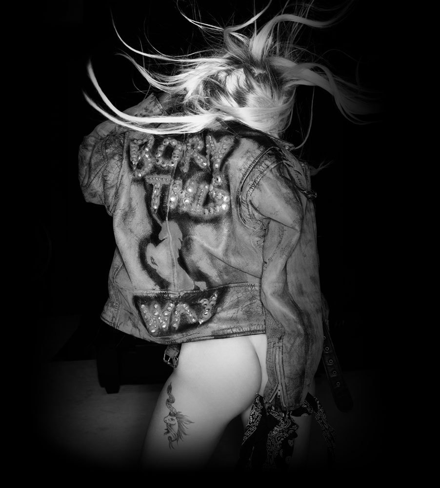 -Born-This-Way-photoshoot-by-Nick-Knight-lady-gaga-20977610-902-1000.jpg