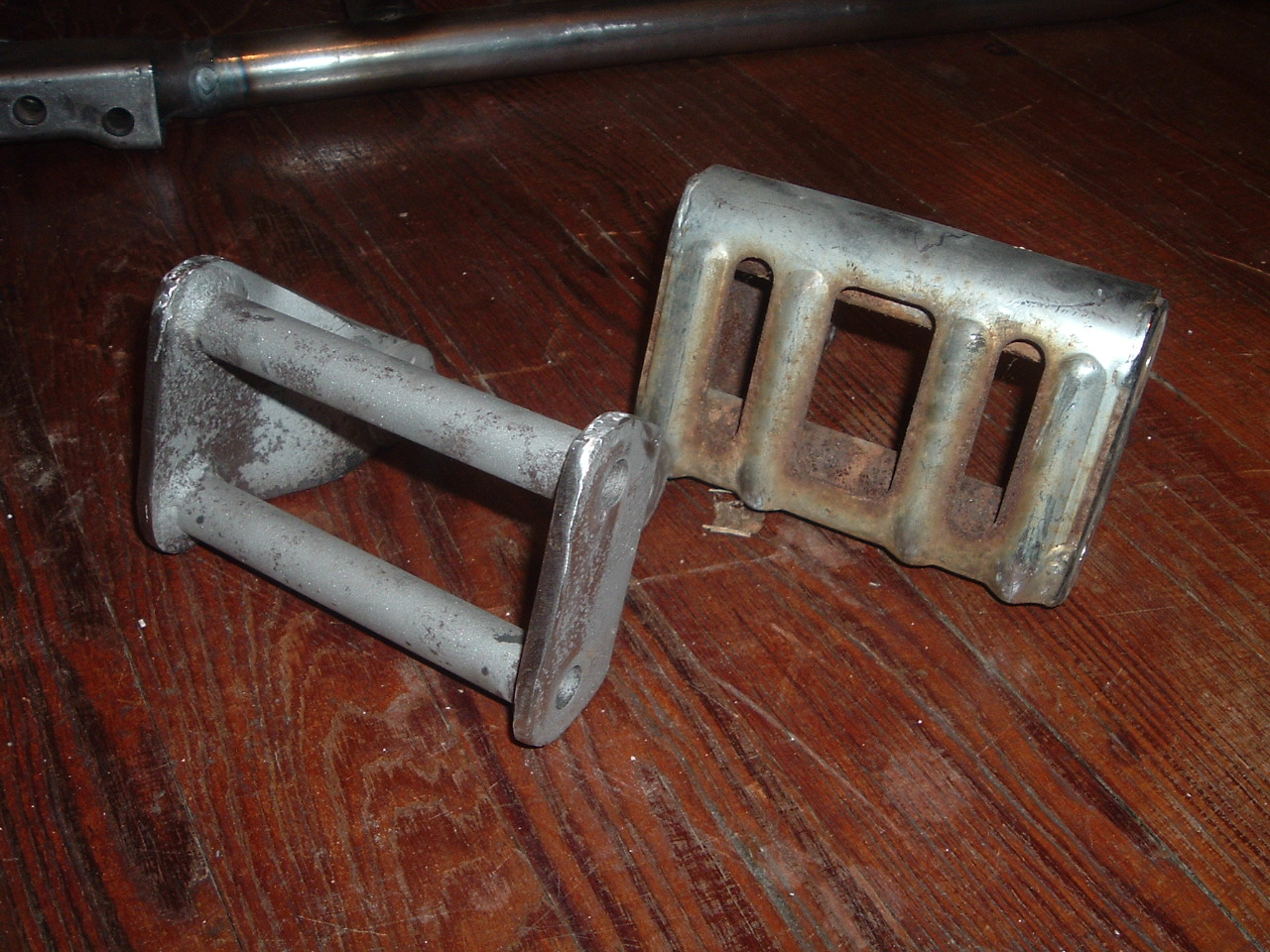 Crying Nines Cleaning up an XS650 front motor mount