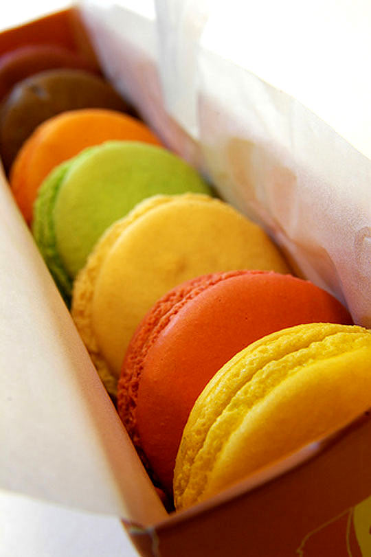 Macaroonsà Going over the Moon with Macaroons ~ Best Events Blog