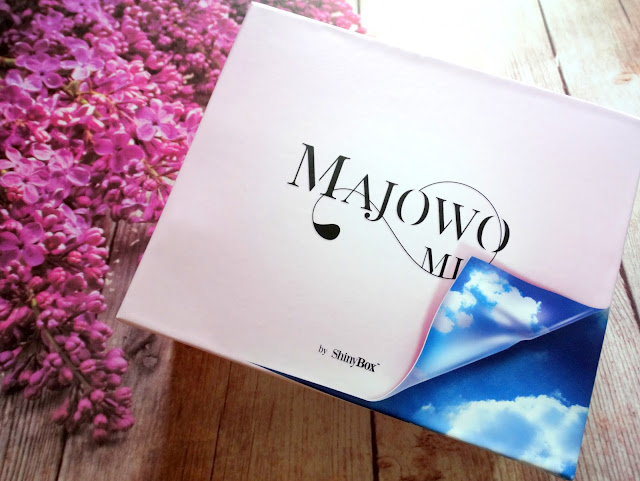 ShinyBox 'Majowo mi'