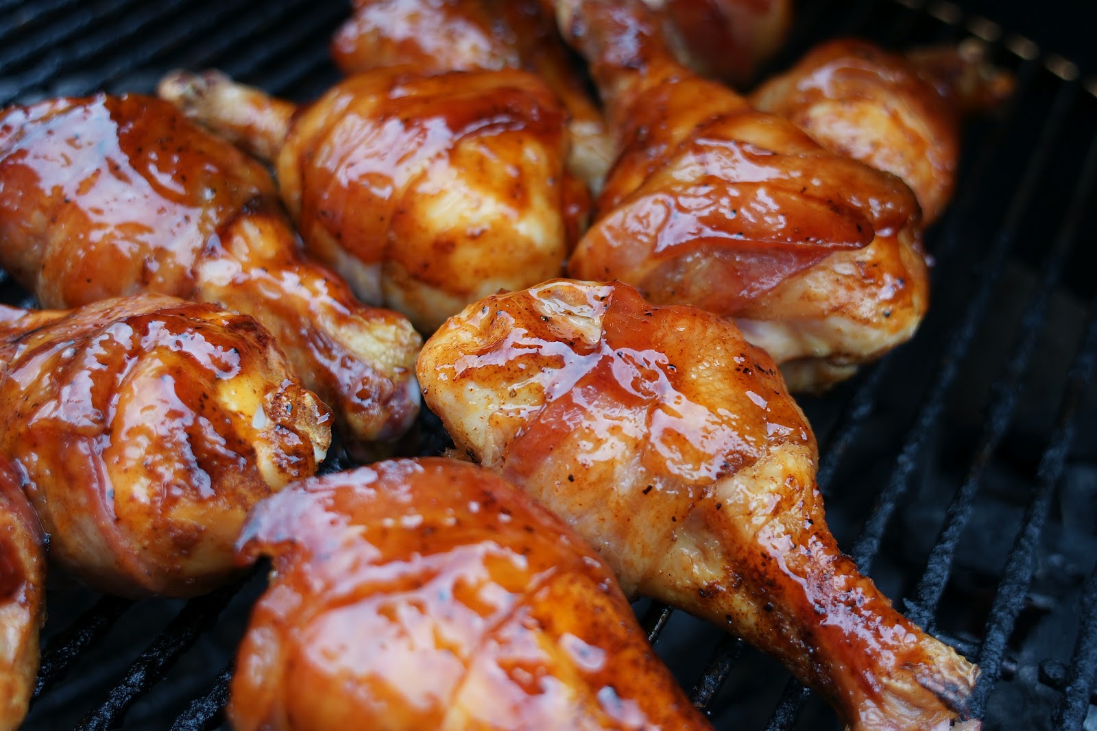 BBQ Blog Chicken Drumsticks Wrapped in Bacon Recipe