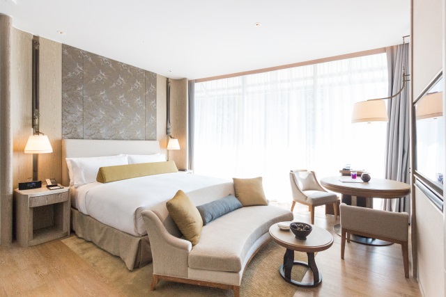 Deluxe Room at Waldorf Astoria Bangkok