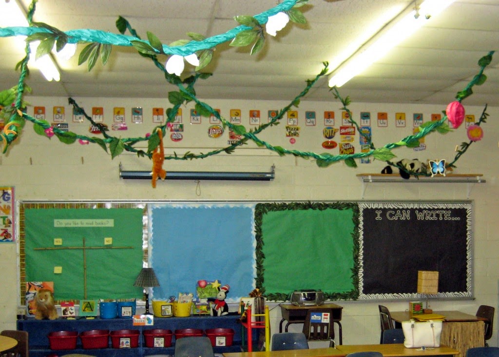 Jungle / Safari Themed Classrooms - Clutter-Free Classroom Jungle / Safari Themed Classrooms - Clutter-Free Classroom