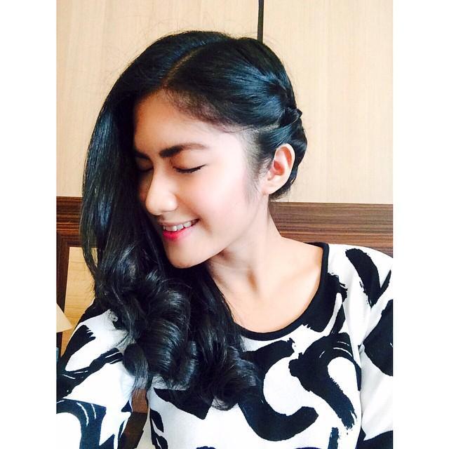 Kumpulan Foto dan Biodata Artis Ochi Rosdiana (Viona Dia)