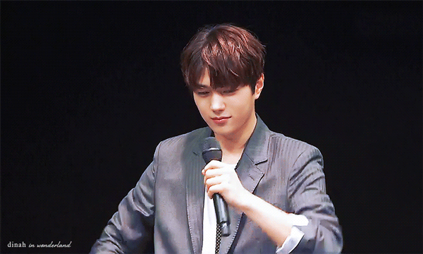180908-JP-2nd-Fanmeeting-L11.gif