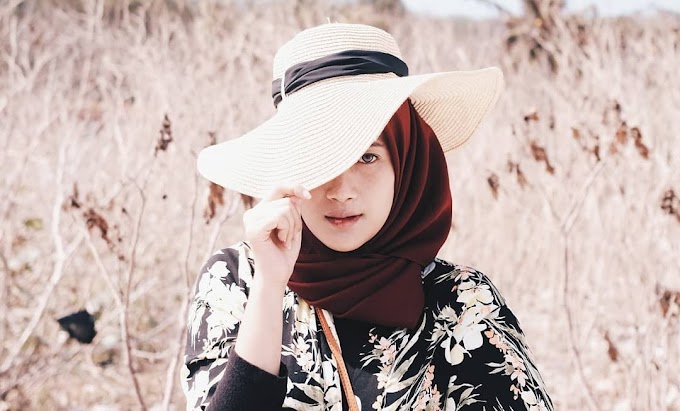 Various Ways to Use the Hijab of the Simple Display Quadrilateral Various Ways to Use the Hijab of the Simple Display Quadrilateral