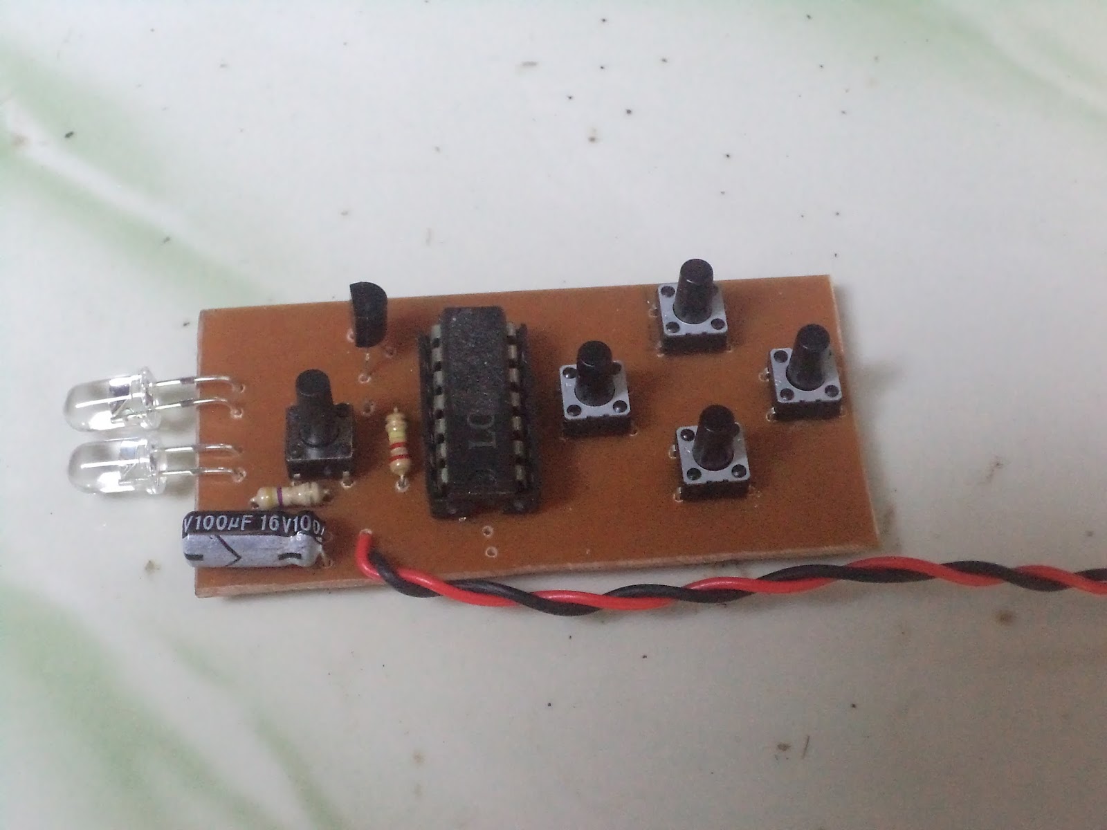 elektronika-analog: IR Remote Control 5 Channel