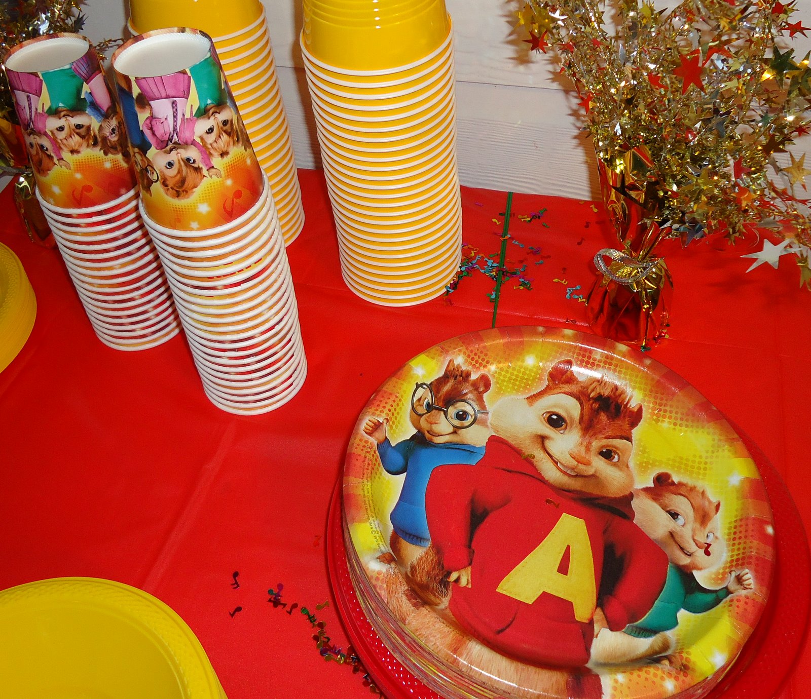 30 Ideas for Chipmunk Birthday Party - Home Inspiration | DIY Crafts