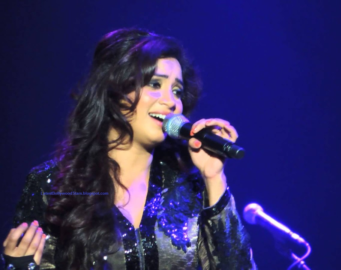Beautiful Singer Shreya Ghoshal HD Photos & Wallpapers.