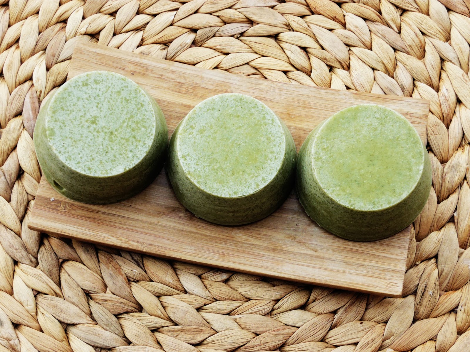 milde Kecsketejes Avokádó Szappan Spirulina Algával, Bergamott Olajjal