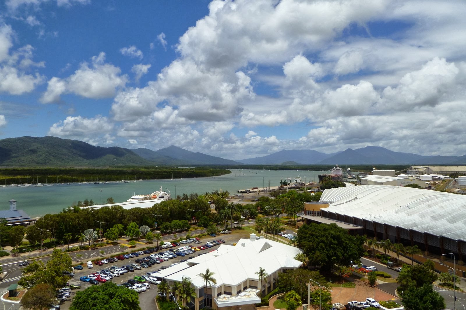 Grit and Giggles Weather Cairns Style